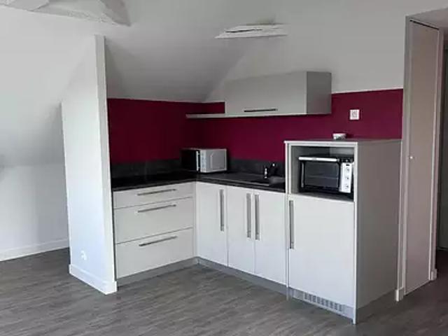 Mayenne 53100 Location appartement 1 pièce t1 au dernier étage