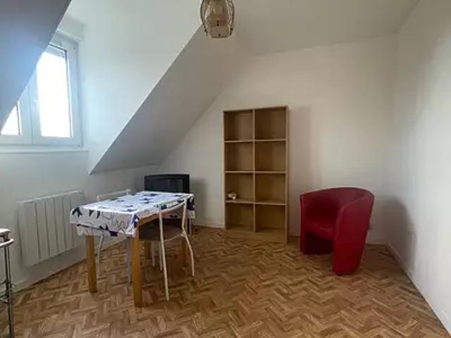 Mayenne 53100 Location appartement 2 pièces t2 au dernier étage