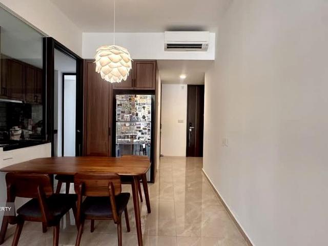 Mayfair Gardens D21, Condominium