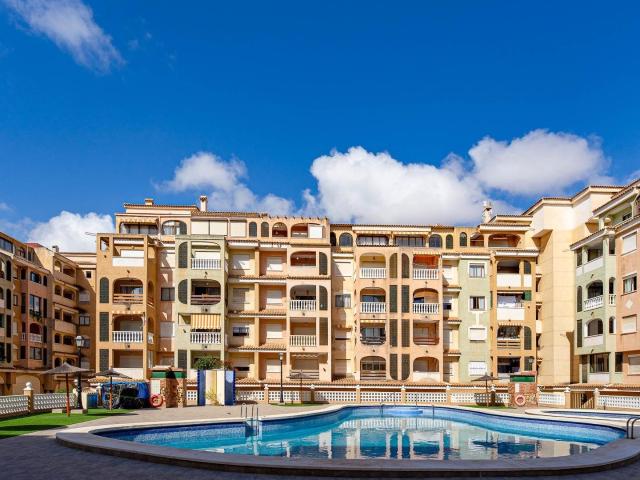 MAYMAR les presenta este apartamento con gran potencial, ubi. 57m² Torrevieja