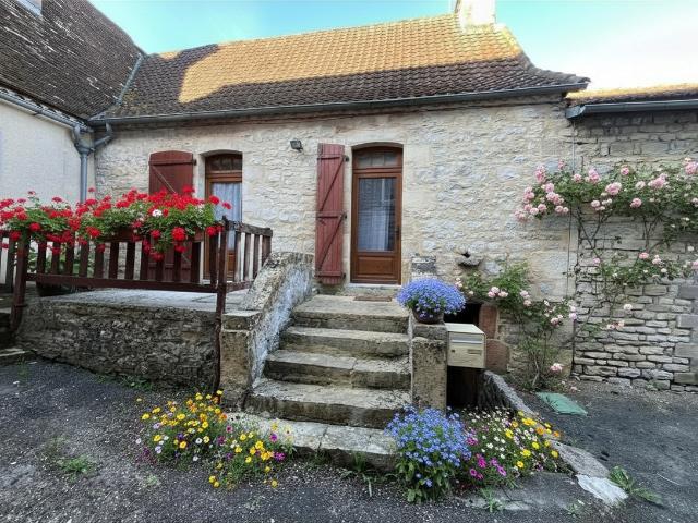 Mayrinhac Lentour Location Appartement 46