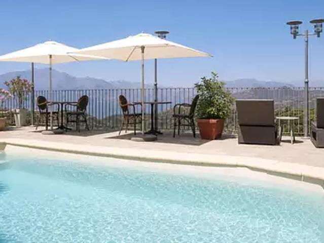 Mazzola 20212 Achat / Vente appartement 8 pièces t8 piscine jardin