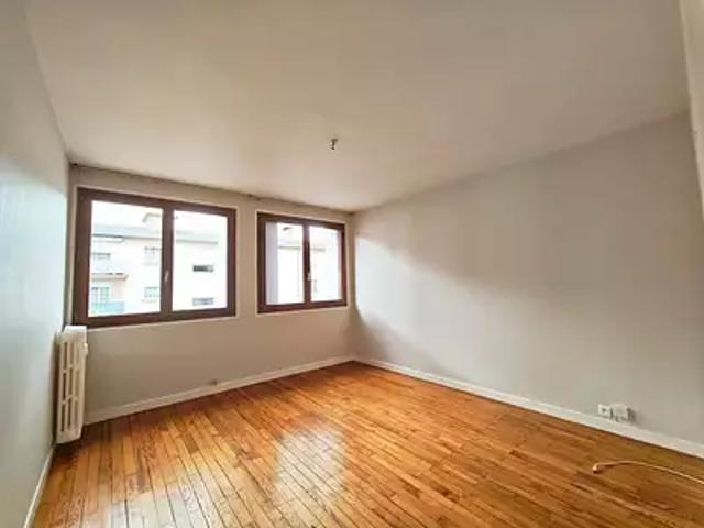 Mazamet 81200 Location appartement 2 pièces t2 cave