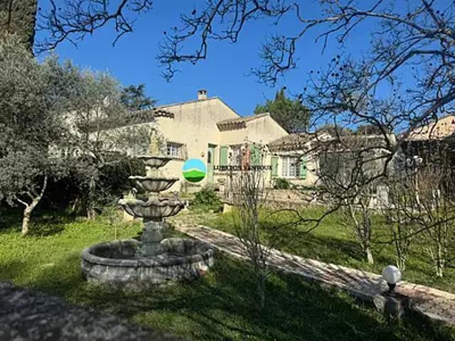 Mazan 84380 Achat / Vente maison 5 pièces t5 au dernier étage