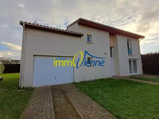 Mazerolles 86320 Location maison 5 pièces t5