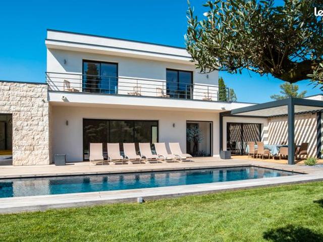 Mazet 5 pièces 125 m²