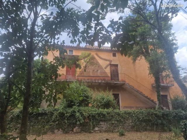Mazet 7 pièces 146 m²