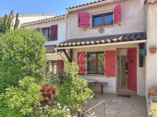 Mazet T4 Avec Jardin Et Parking À Vendre À Cavalaire Sur Mer. 54m² Cavalaire sur Mer