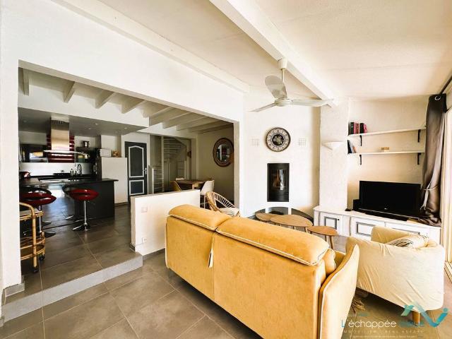 Mazet provencal climatisé pour 4 personnes avec piscine privée au Domaine de Valcros à La Londe les Maures