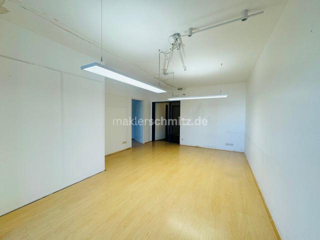 M'GLADBACH RHEYDT LEERSTEHENDE 2 ZIMMER ETAGENWOHNUNG INKL. BALKON & GARAGE!