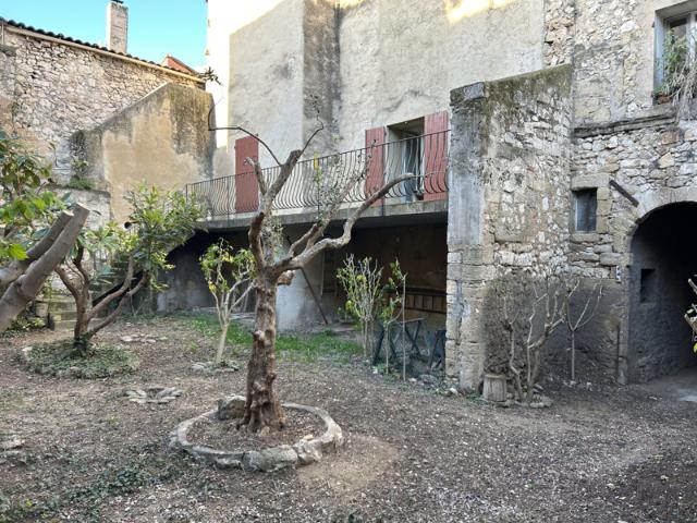 MDV AVEC JARDIN ET GARAGE