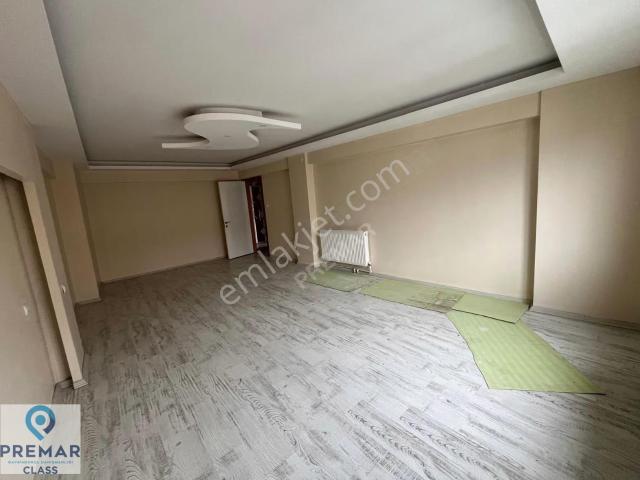 Meşrutiyet'te Yeni Tadilatlı, Masrafsız 3+1 Daire 130m²