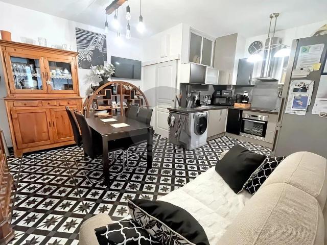 Menton 3P rue pietonne / place du Cap 45m² Menton