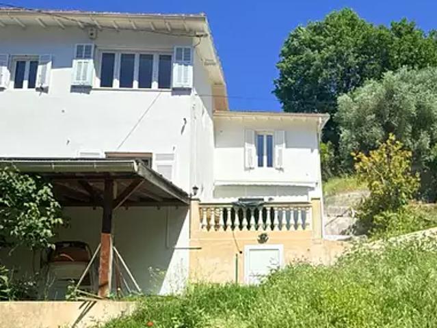 Menton 06500 Achat / Vente maison 5 pièces t5 au dernier étage