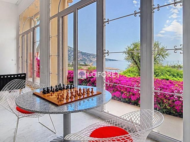 Menton 4 pièces 246 m² Garavan Face à la Méditerranée