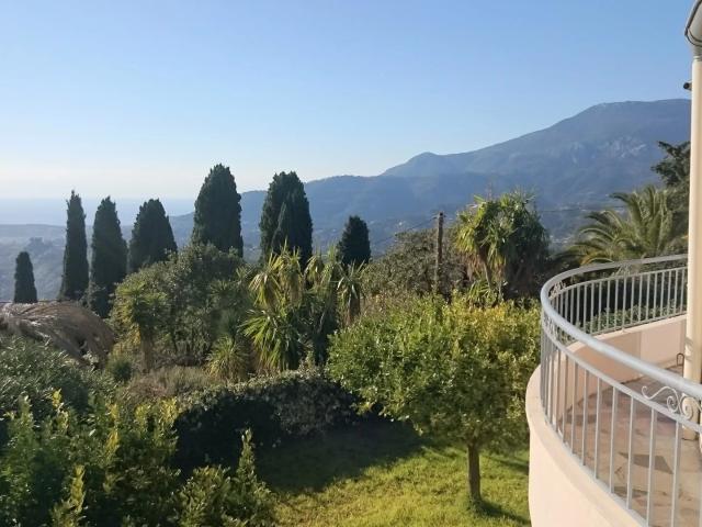 MENTON CASTELLAR, VILLA AVEC VUE MER
