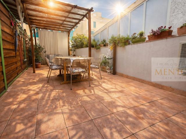 Menton centre en duplex 3/4 pièces terrasse