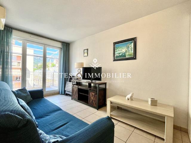 MENTON CENTRE 2 PIECES 46 M2 TERRASSE 7 M2 Garage en su
