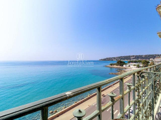 Menton Appartement 3 pièces Duplex front de mer
