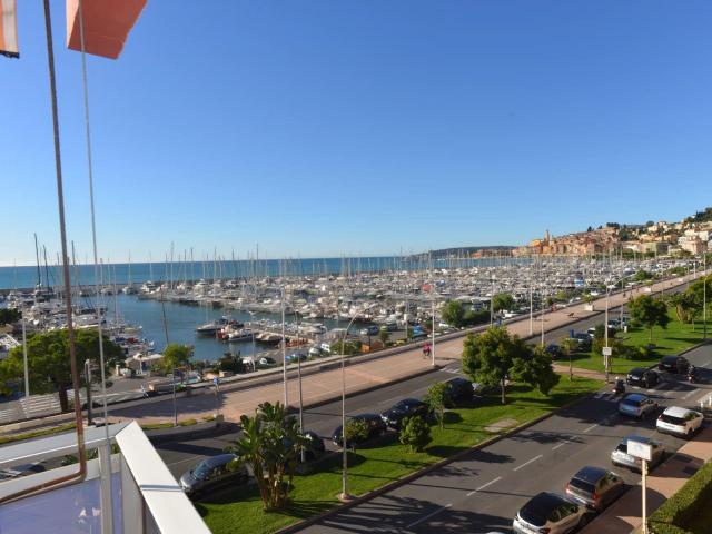 Menton Garavan appartement trois piéces front de mer vue pan. 61m² Menton