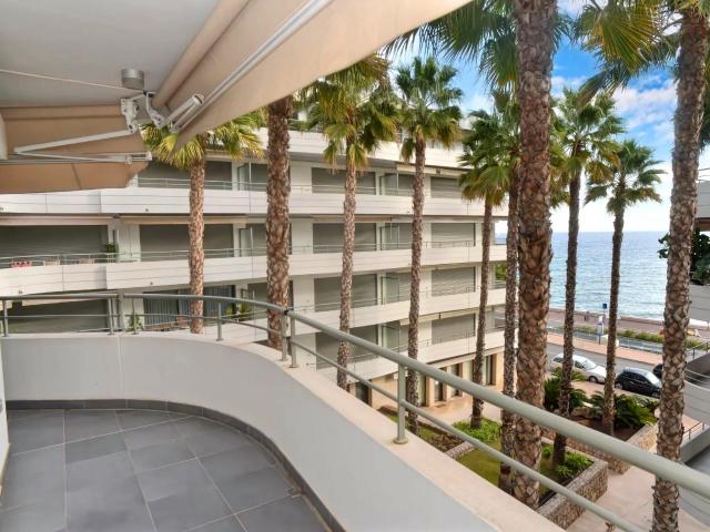 Menton Garavan, bord de mer immeuble récent de haut standing 48m² Menton