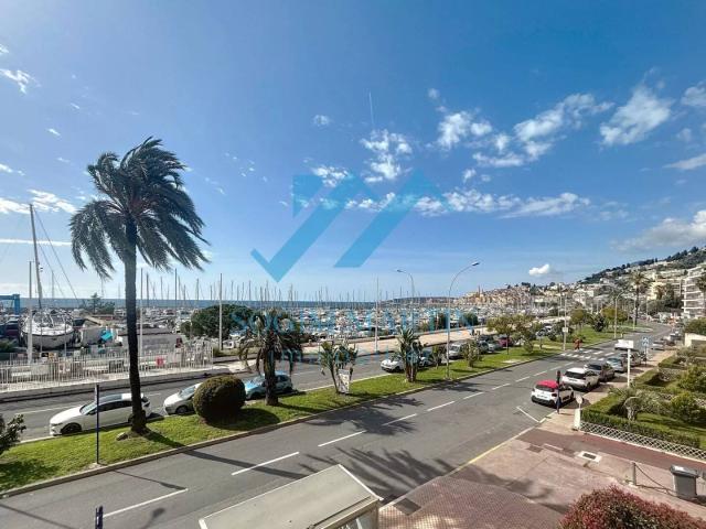 Menton Garavan front de mer beau Studio avec terrasse pleine vue