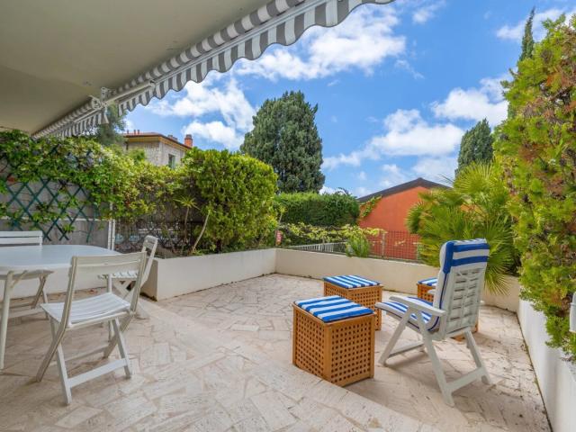 MENTON GARAVAN STUDIO, TERRASSE, PISCINE