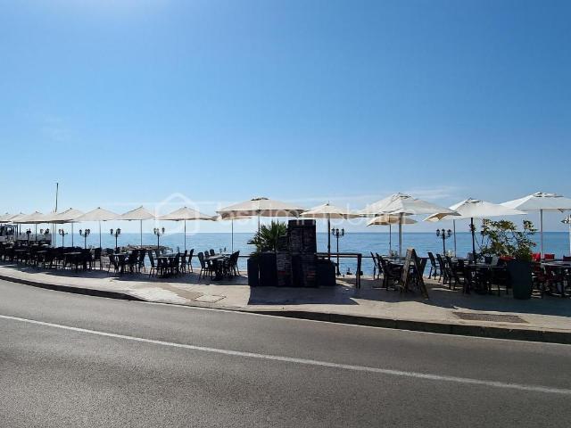 Menton Fonds de commerce – Restaurant avec vue mer