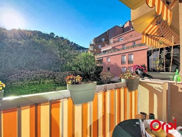 MENTON, QUARTIER BORRIGO: 2 PIÈCES DE 40,25 M2 AVEC CAVE ET PARKING PRIVÉ