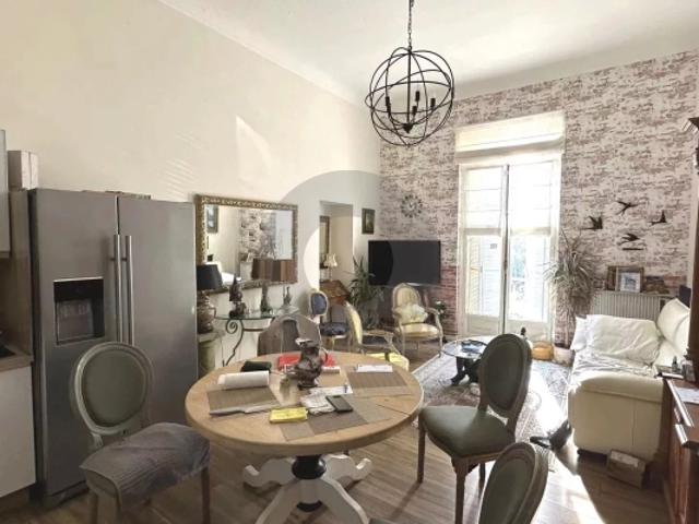 MENTON QUARTIER RIVIERA: VENTE DE LA NUE PROPRIETE D'UN TRES BEL APPARTEMENT AVEC PARKING