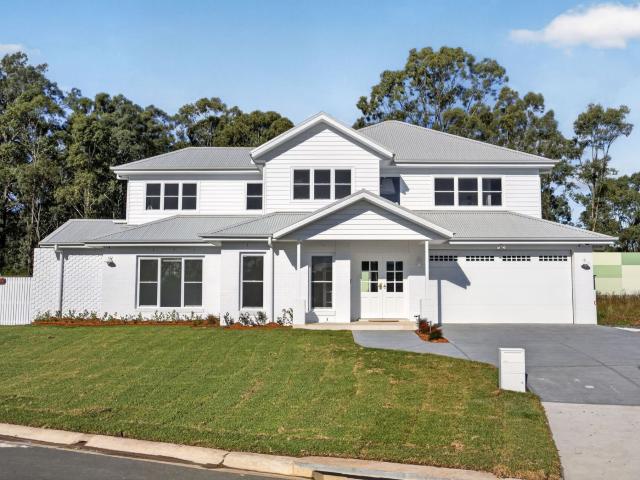 Menangle, 16 Berry Avenue