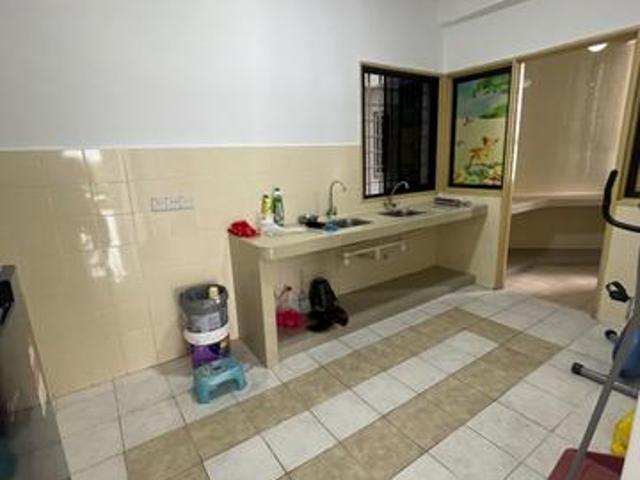 Menara Menjalara 3room 90 furnish c united point c