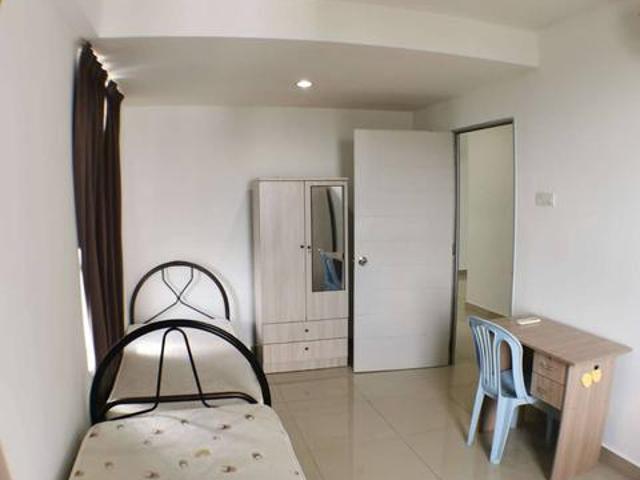 Menara U Sek13 Shah Alam Partially Furnished 3 Rooms 2 Baths