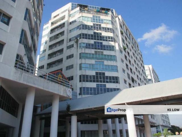 Menara Uncang Emas