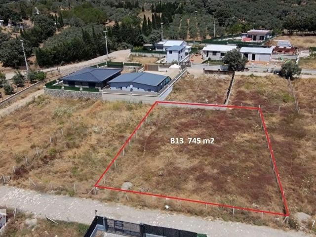 MENDERES AKÇAKÖYDE 745 M2 TAPU SATIŞLI