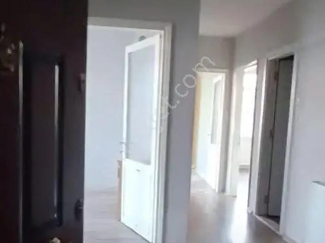 Menderes Caddesi Üzeri 3+1 Doğalgazlı Klasik Daire
