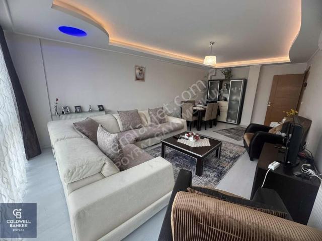 Menderes Coldwell Banker Poyraz'dan Merkezi Konum Arakat 3+1