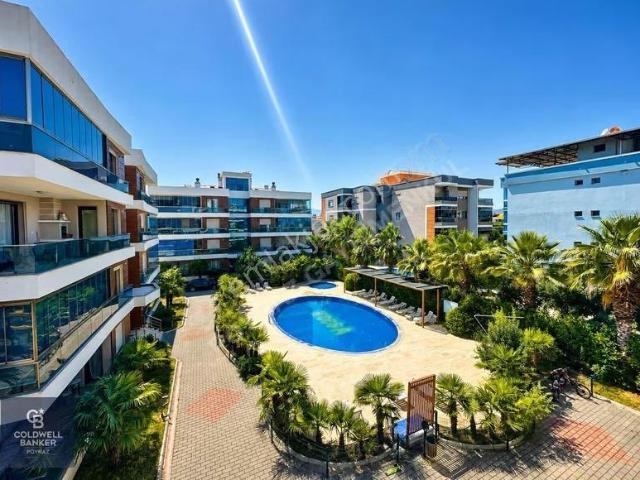 Menderes Coldwell Banker Poyraz'dan Havuzlu 3+1 Lüks Daire
