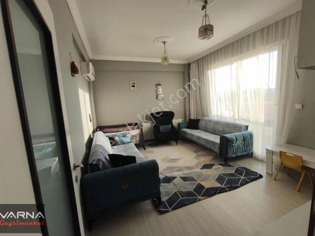 Menderes Cüneytbey Mah. Satılık 80 M2 Daire