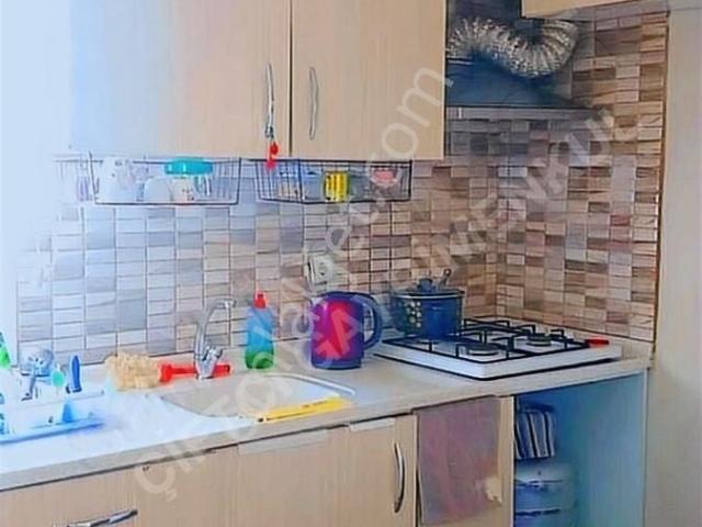 Menderes Gazipaşa'da Acil Satılık Ruhsatlı Komple Bina