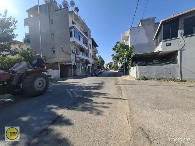 Menderes Kasımpaşa'da Satılık 68m İmarlı Arsa Hisses