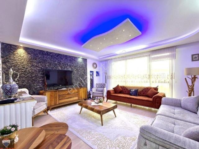Menderes Kemalpaşa Mahallesı Satılık 3+1 Daıre