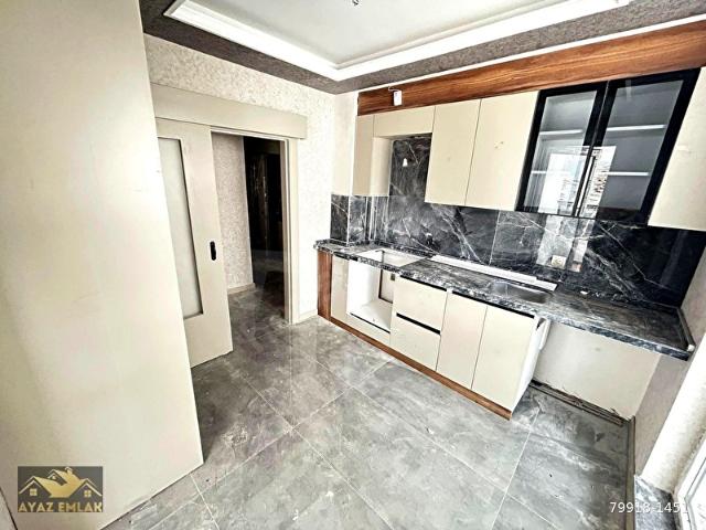 Menderes Mah. 3+1 Daire 130m2 Ebeveyn Banyolu, Giyinme Odalı