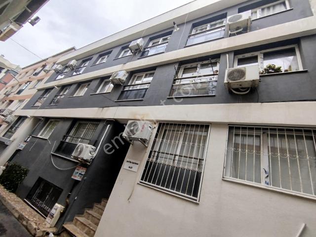 Menderes Mahallesinde Caddenin 1 Arkasında Satılık 1+1 Daire