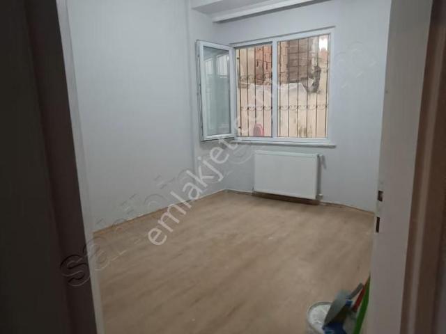 Menderes Metro Yakın 1+1 65m² Bahçe Kat Satılık Daire █yapısat█