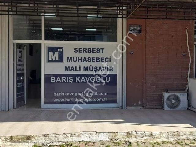 Menderes Mithatpaşa Mahallesinde Mükemmel Konumda Dükkan