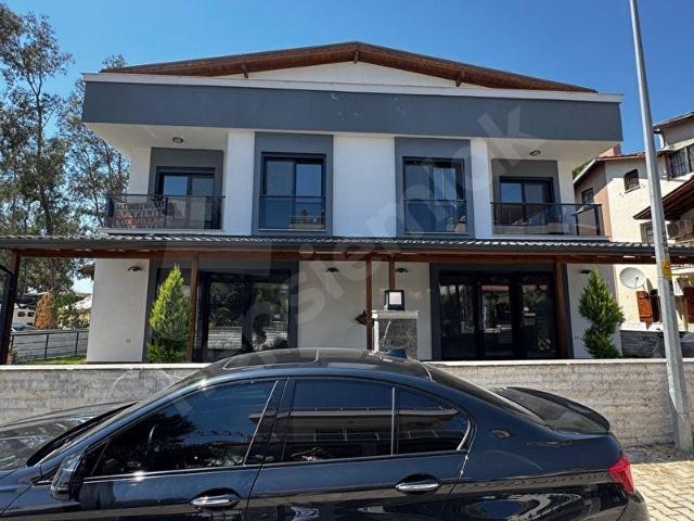 Menderes Özdere de satılık denize sıfır villa