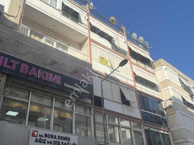 Menemen Merkezde Eşyalı Kiralık 3+1