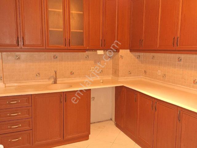 Menemen Çarşı Merkezde 2+1 Satılık Daire