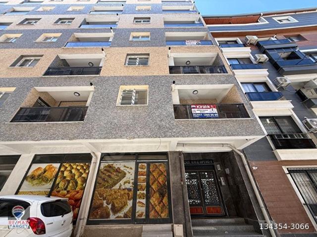 MENEMEN ÇARŞIDA KİRALIK 2+1 SIFIR DAİRE